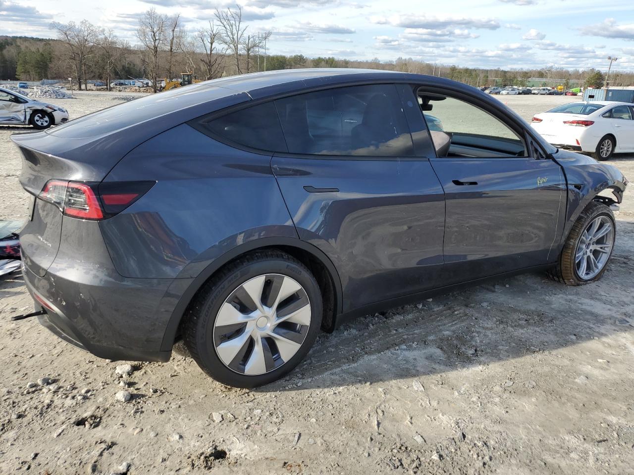 2023 TESLA MODEL Y - Image 3