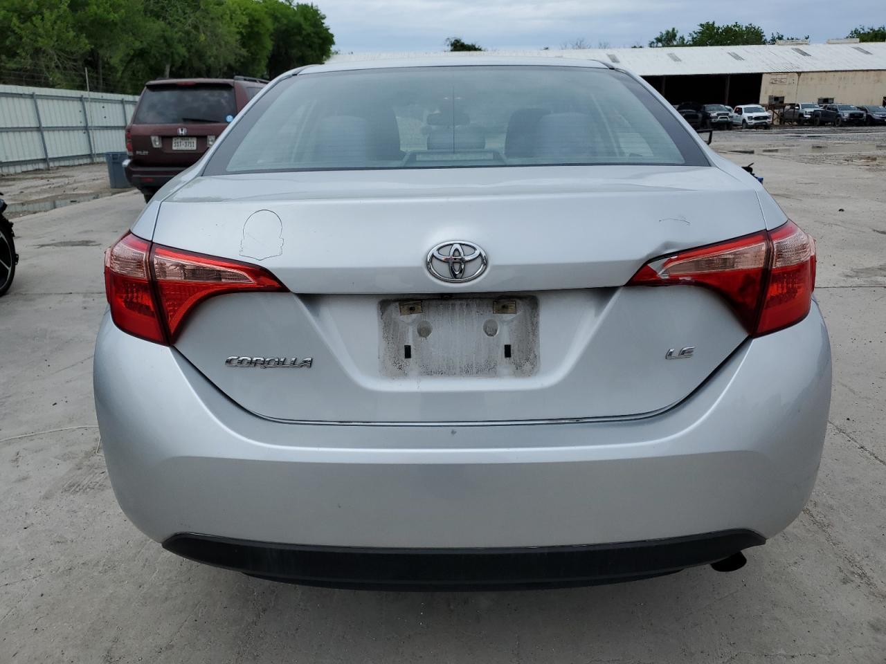 2018 TOYOTA COROLLA L - Фото 6