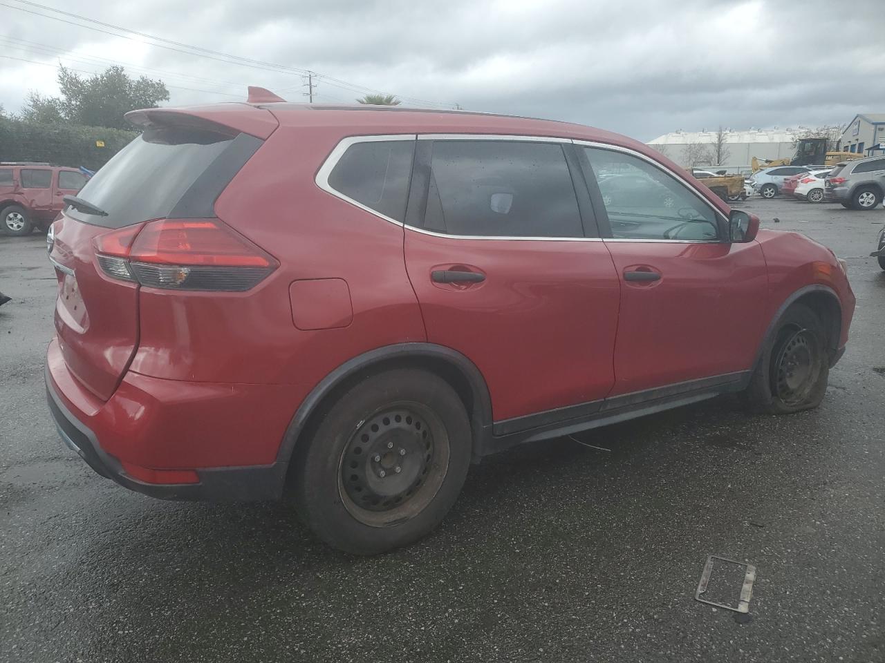 2017 NISSAN ROGUE S - Фото 3