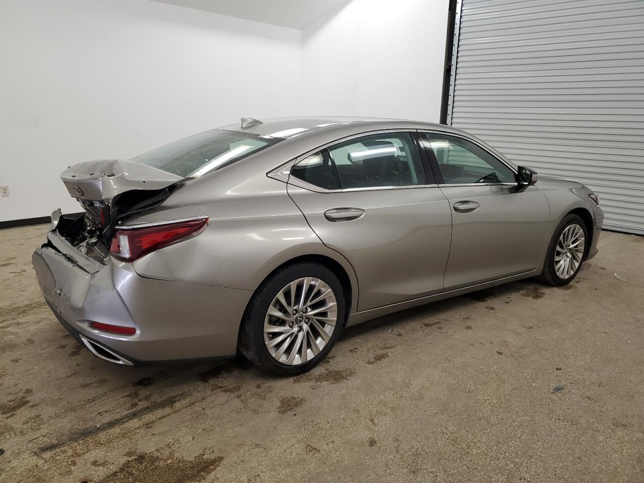 2020 LEXUS ES 350 LUX - Image 3