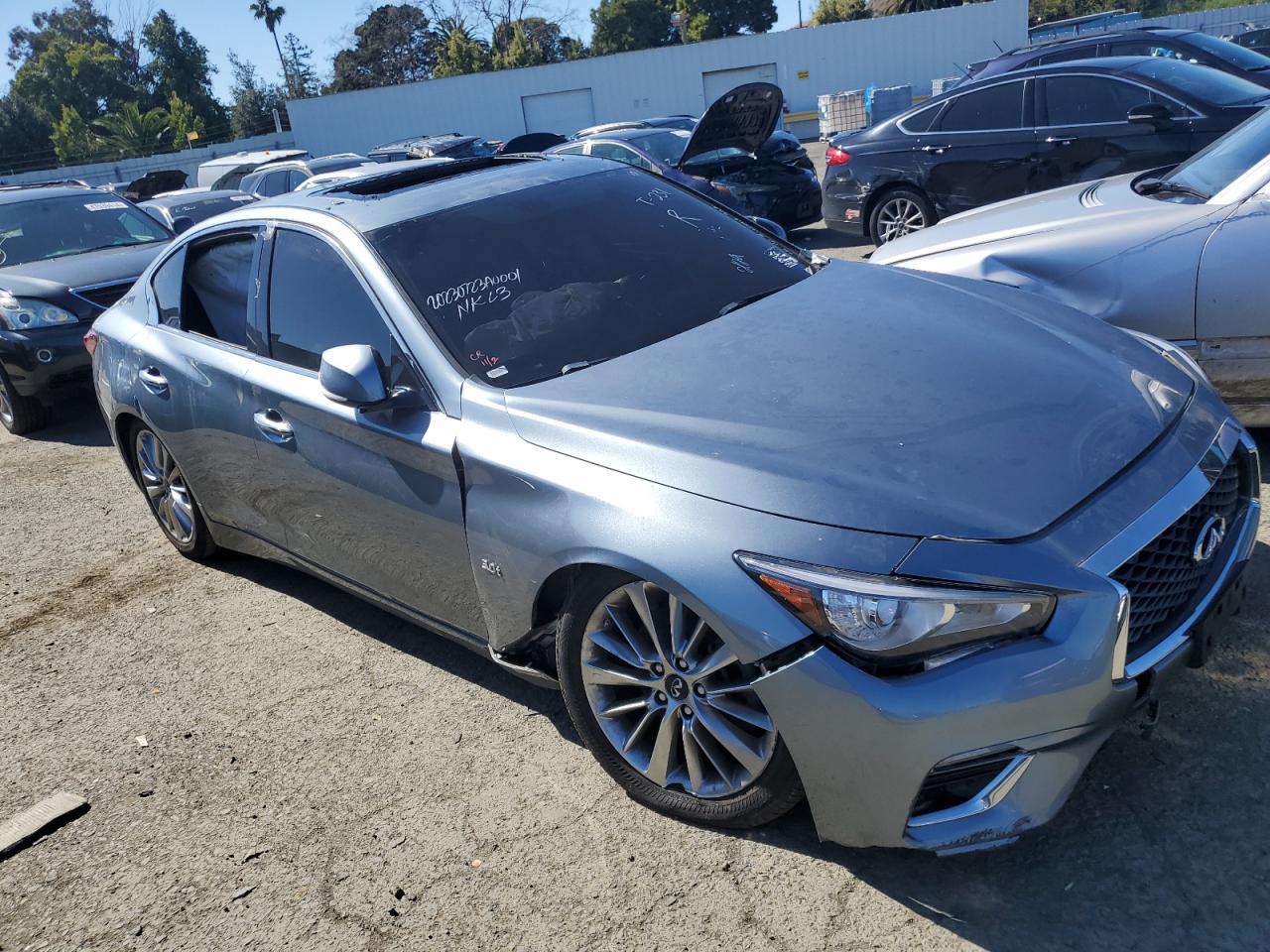 2018 INFINITI Q50 LUXE - Фото 4