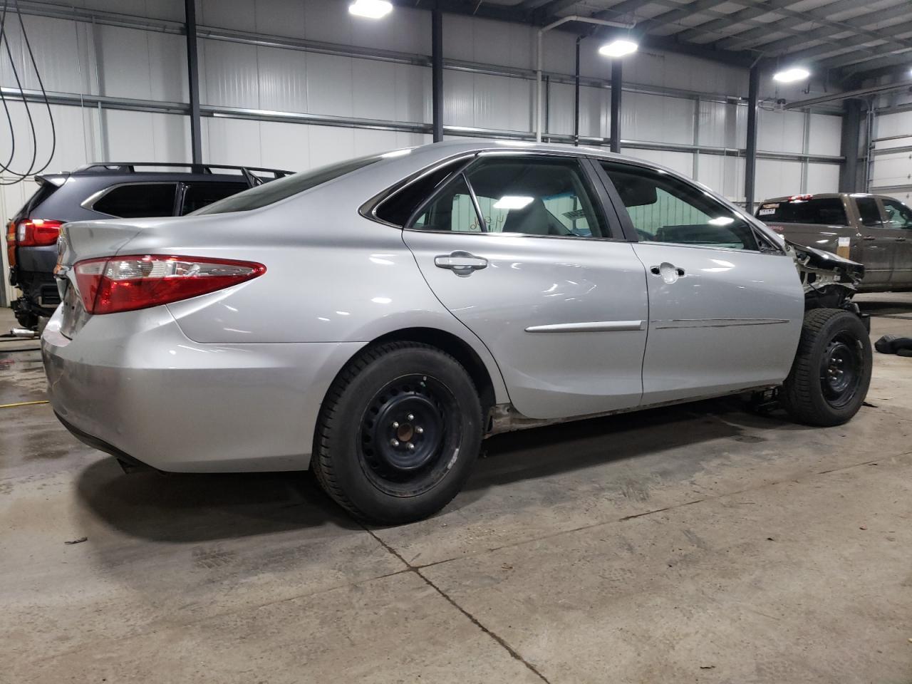 2017 TOYOTA CAMRY LE - Image 3