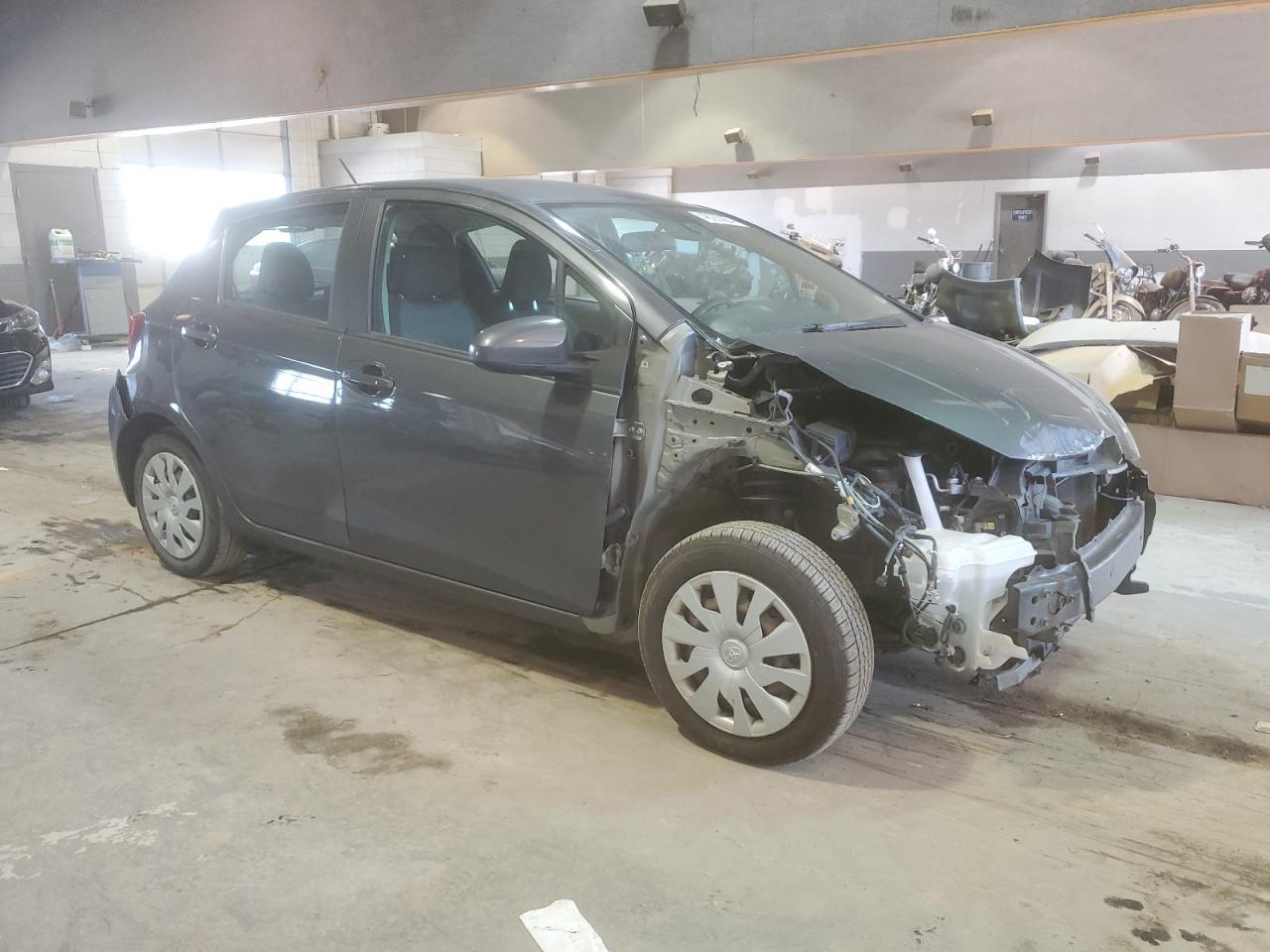 2017 TOYOTA YARIS L - Image 4