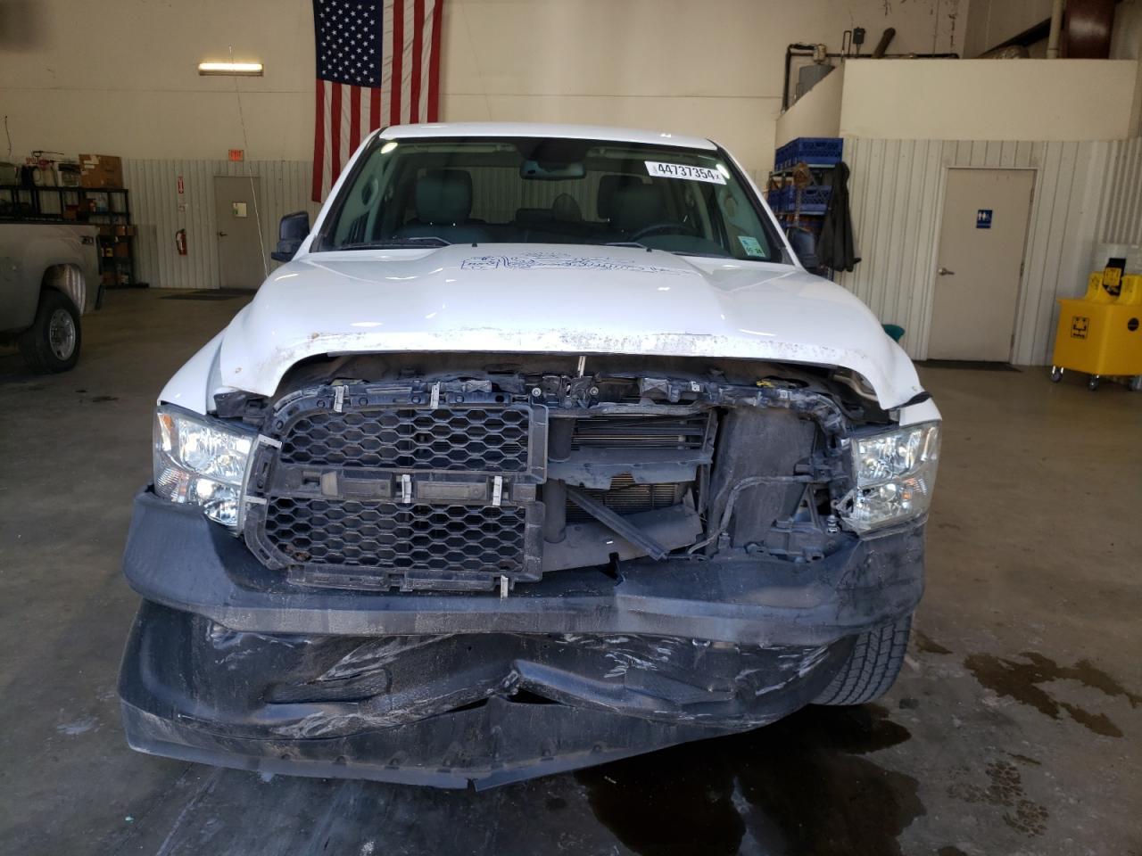 2019 RAM 1500 CLASS - Image 5