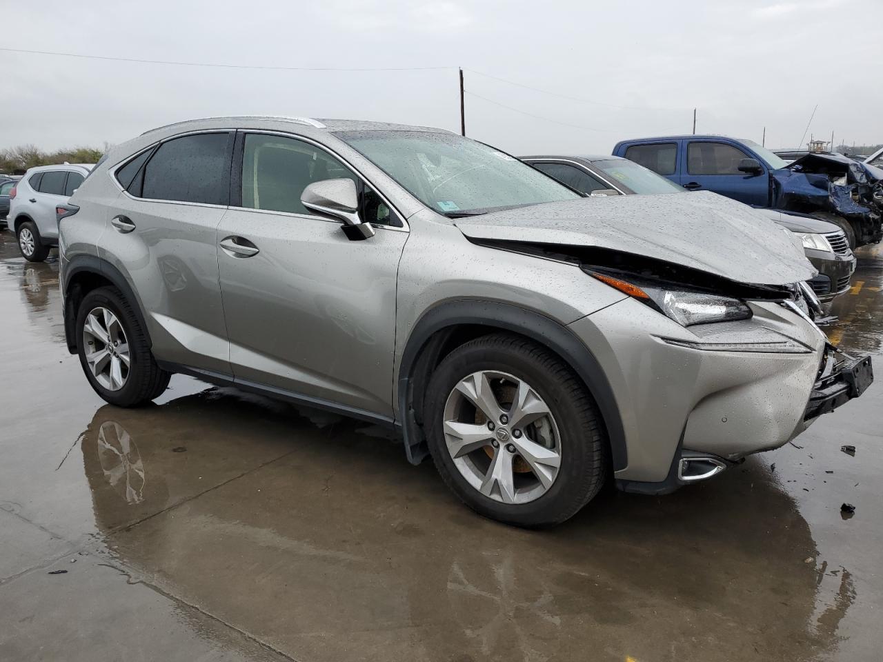 2017 LEXUS NX 200T BA - Фото 4