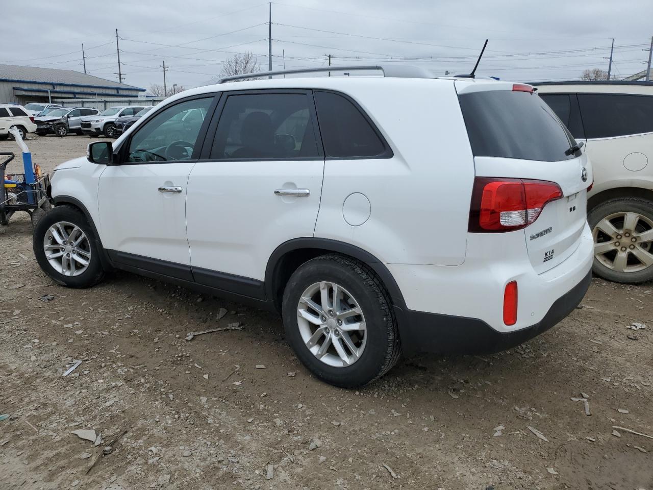 2015 KIA SORENTO LX - Image 2