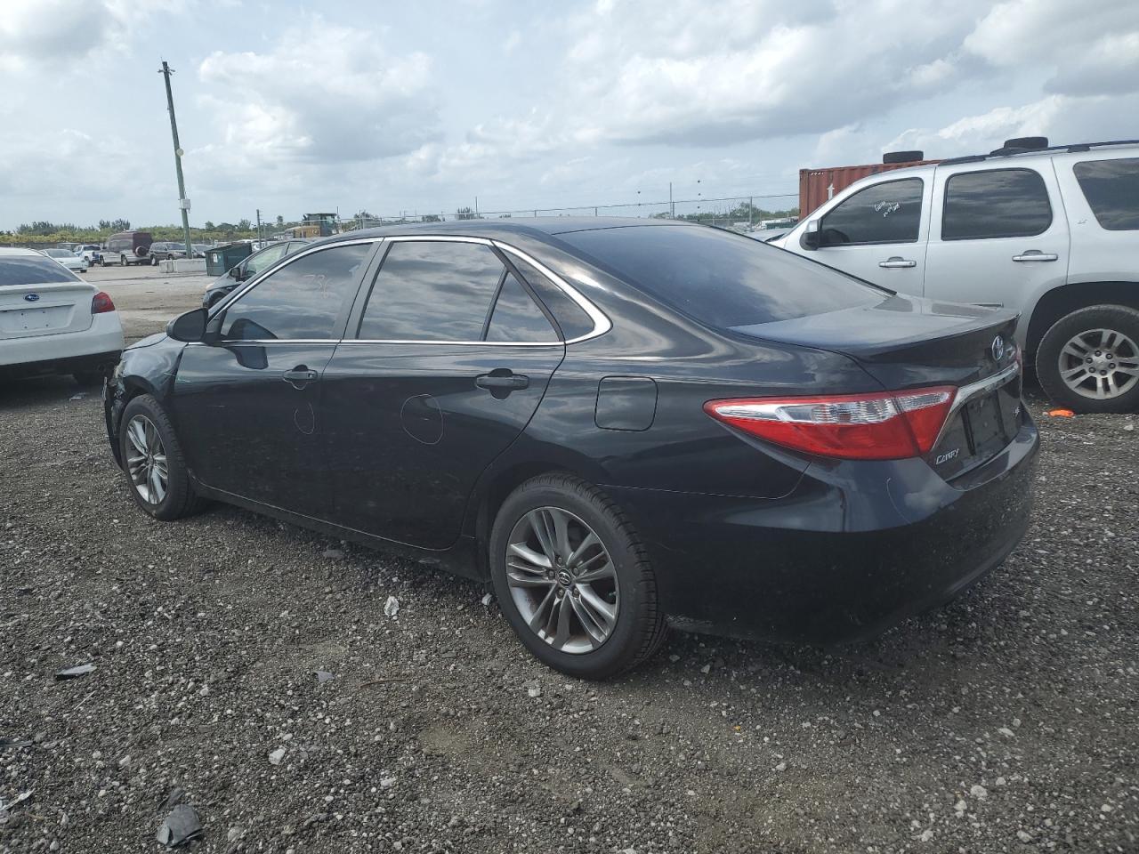 2016 TOYOTA CAMRY LE - Фото 2
