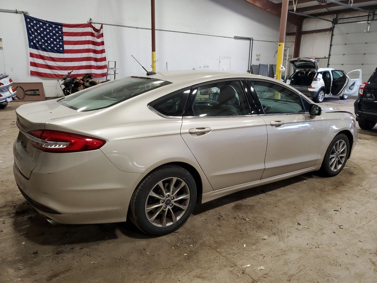 2017 FORD FUSION SE - Фото 3