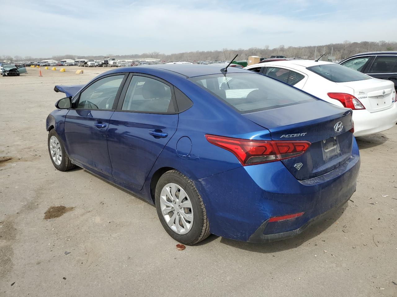 2019 HYUNDAI ACCENT SE - Фото 2
