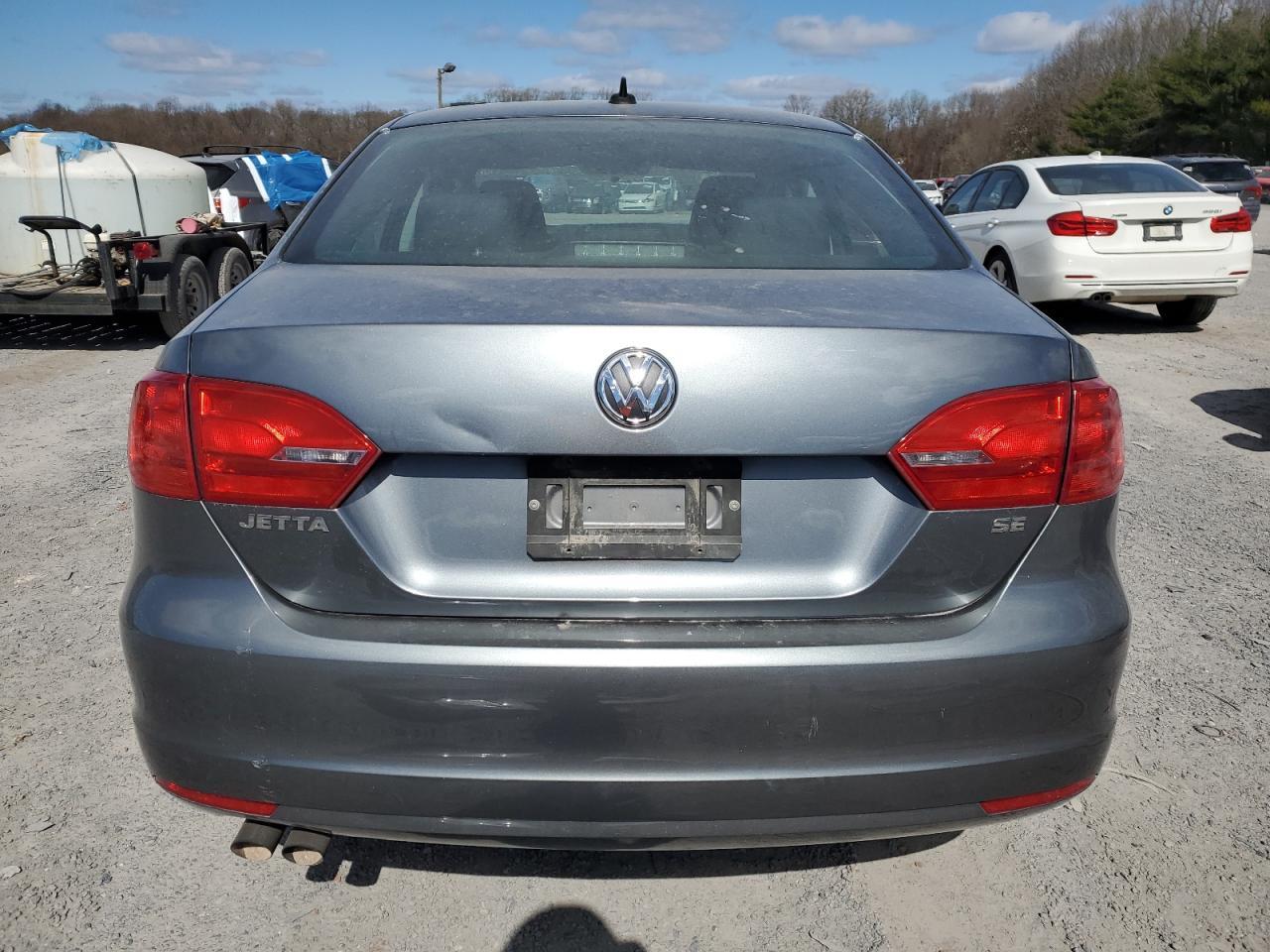 2014 VOLKSWAGEN JETTA SE - Image 6