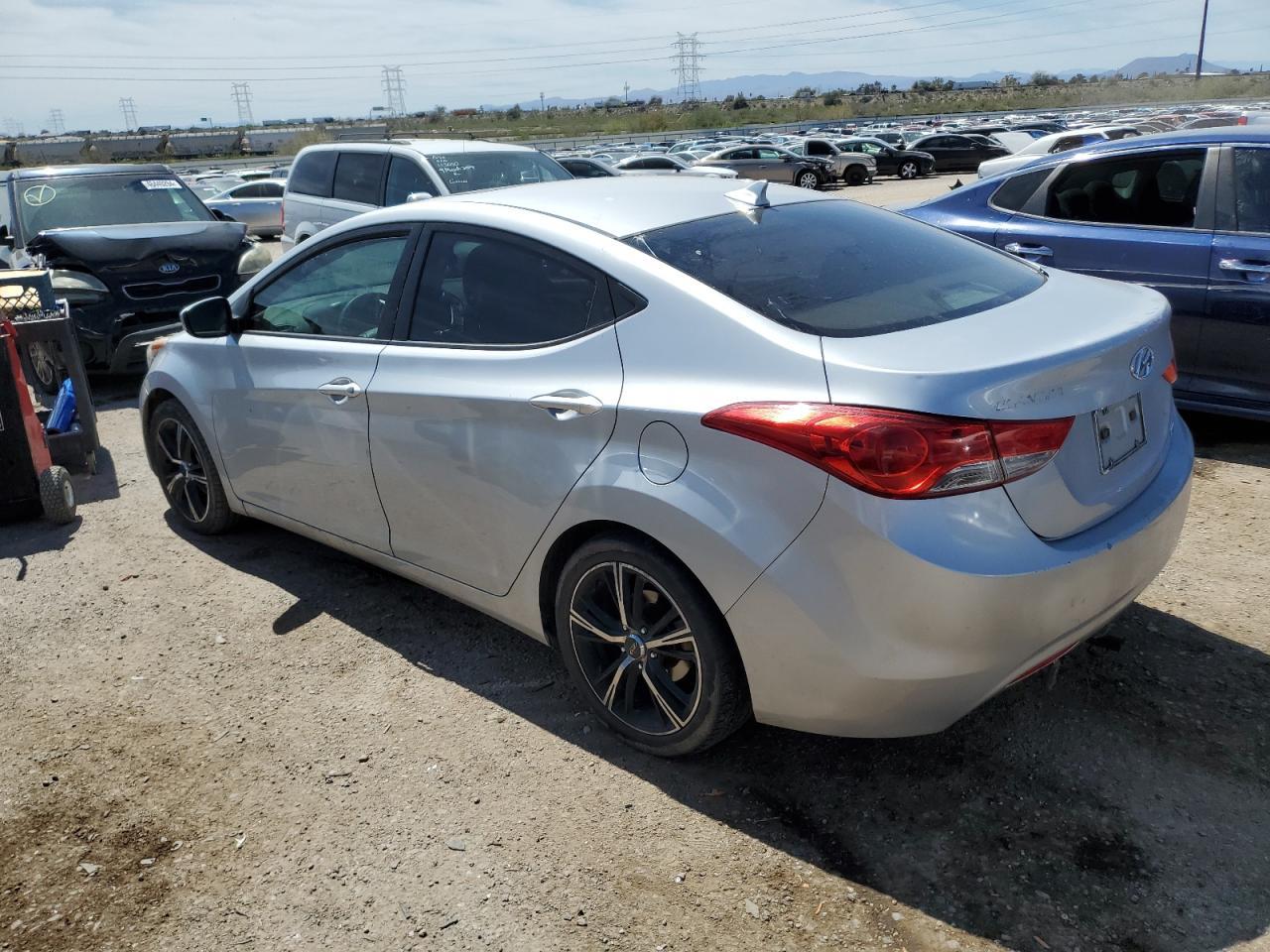 2011 HYUNDAI ELANTRA GL - Image 2