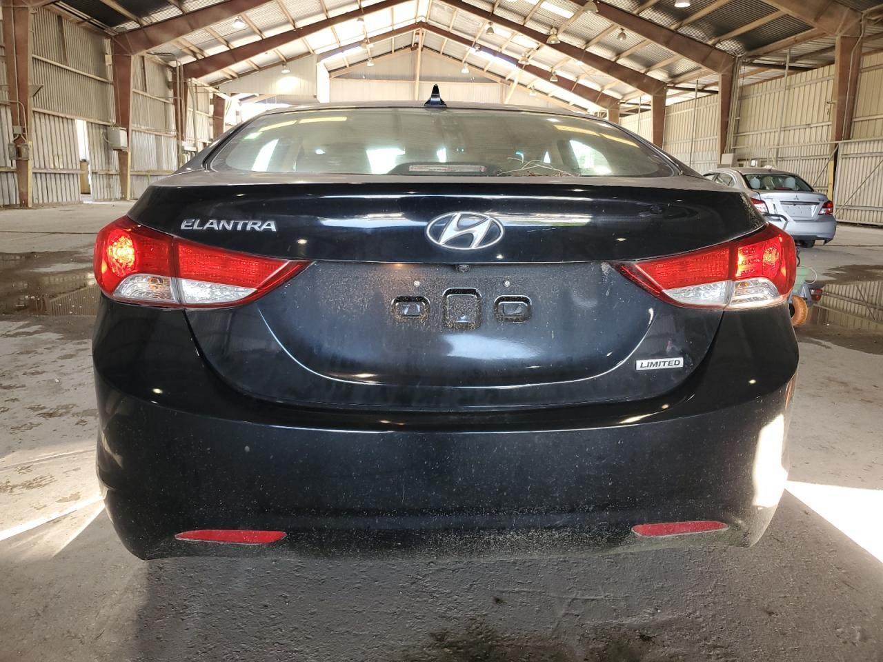 2013 HYUNDAI ELANTRA GL - Image 6