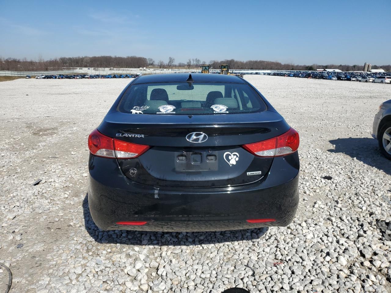 2013 HYUNDAI ELANTRA GL - Image 6