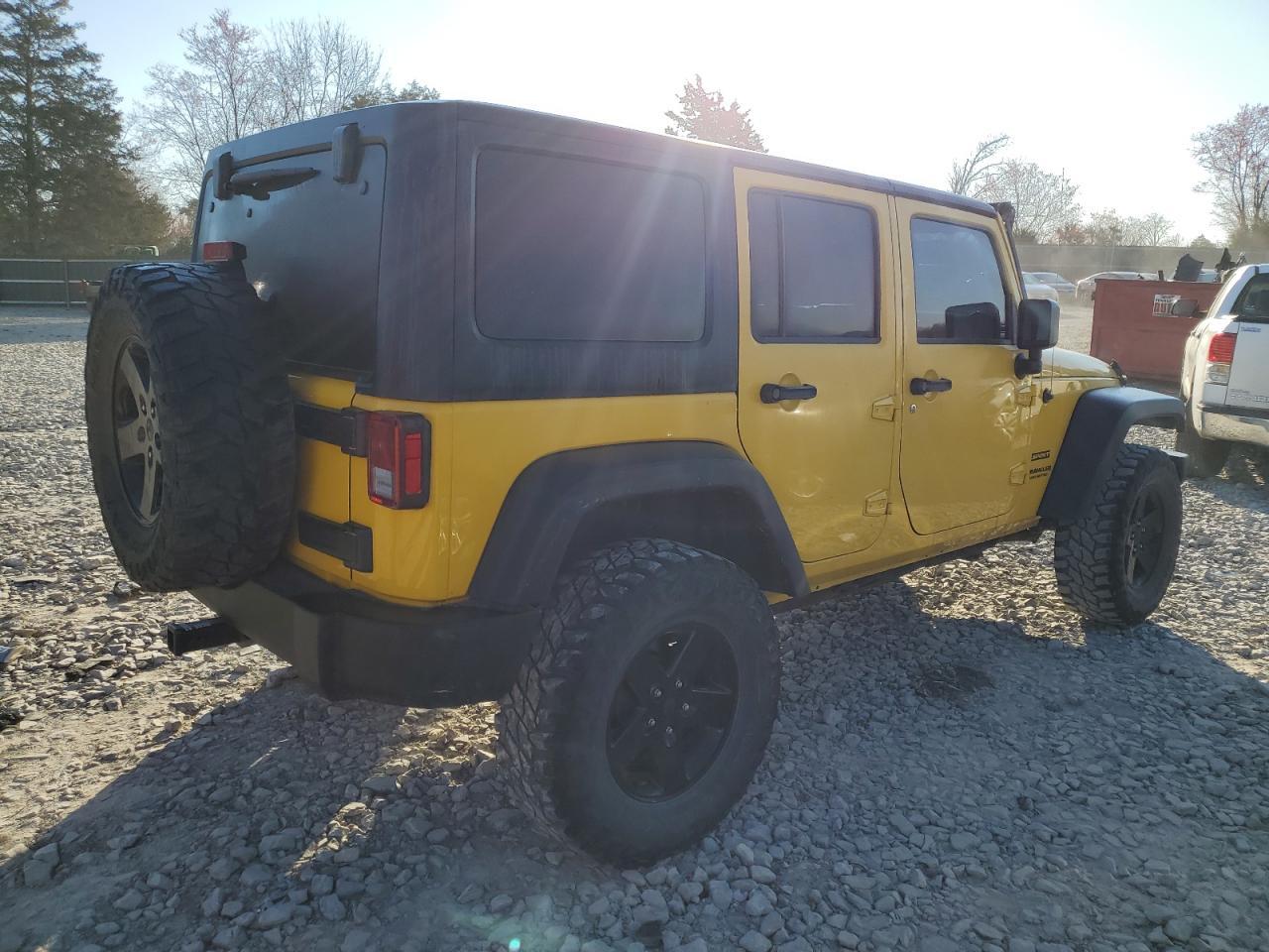 2015 JEEP WRANGLER U - Image 3