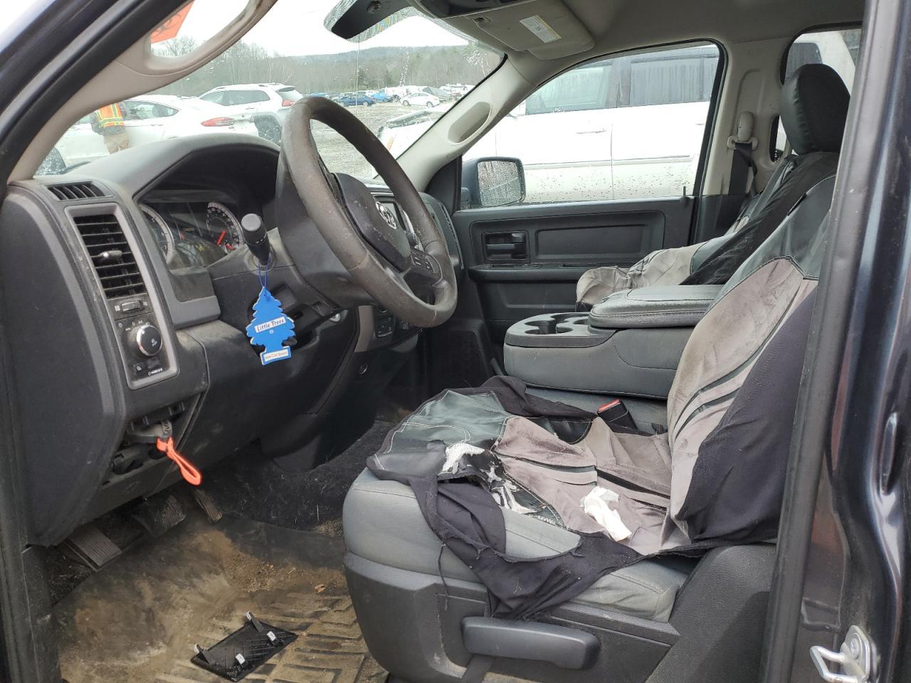 2017 RAM 1500 ST - Image 7
