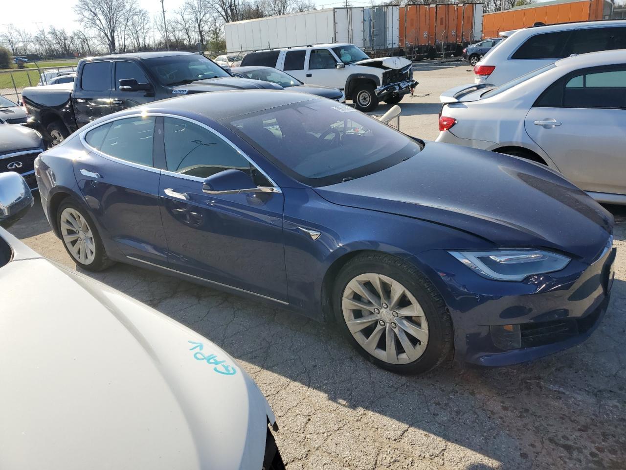 2017 TESLA MODEL S - Фото 4