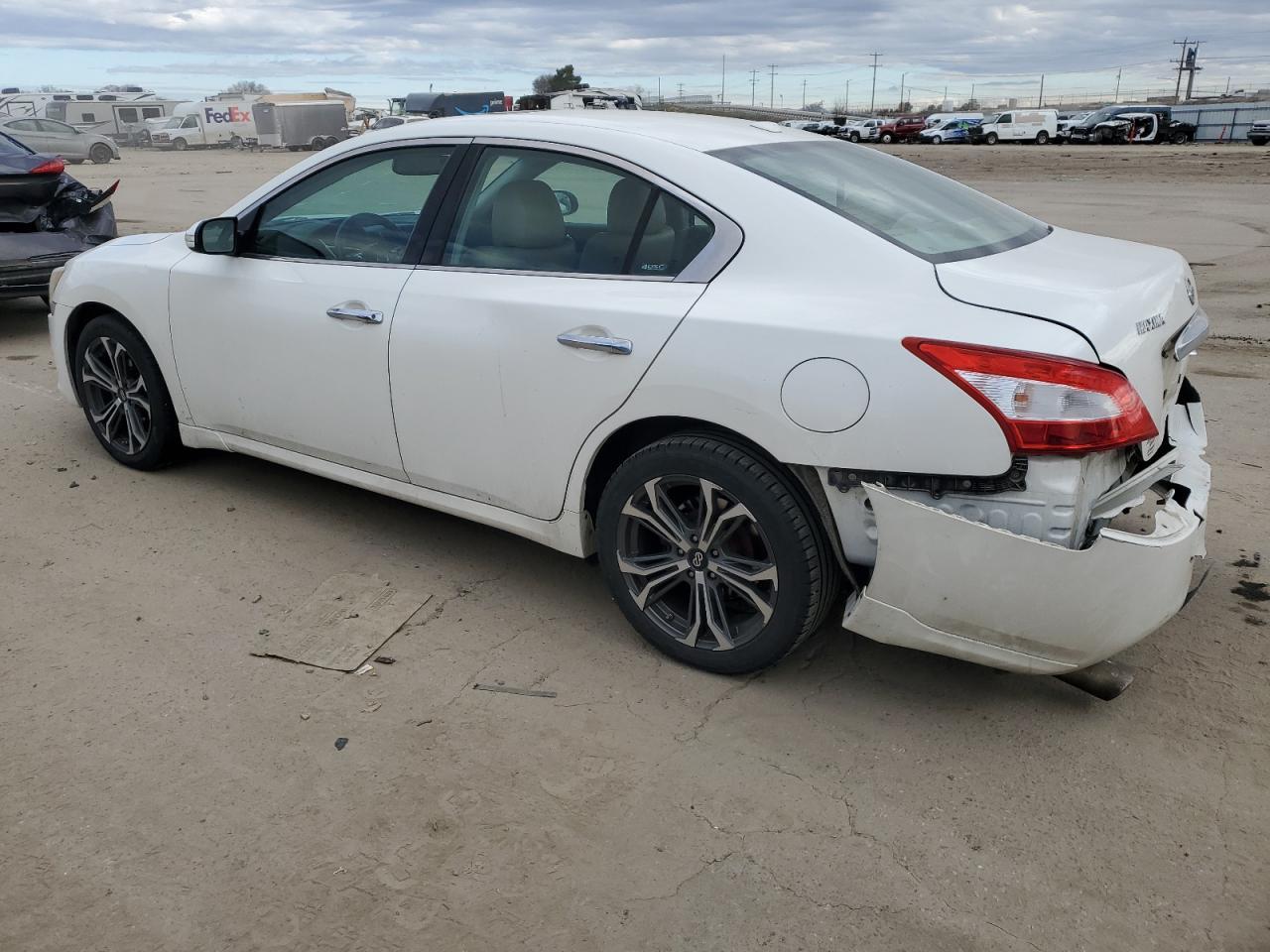 2011 NISSAN MAXIMA S - Image 2
