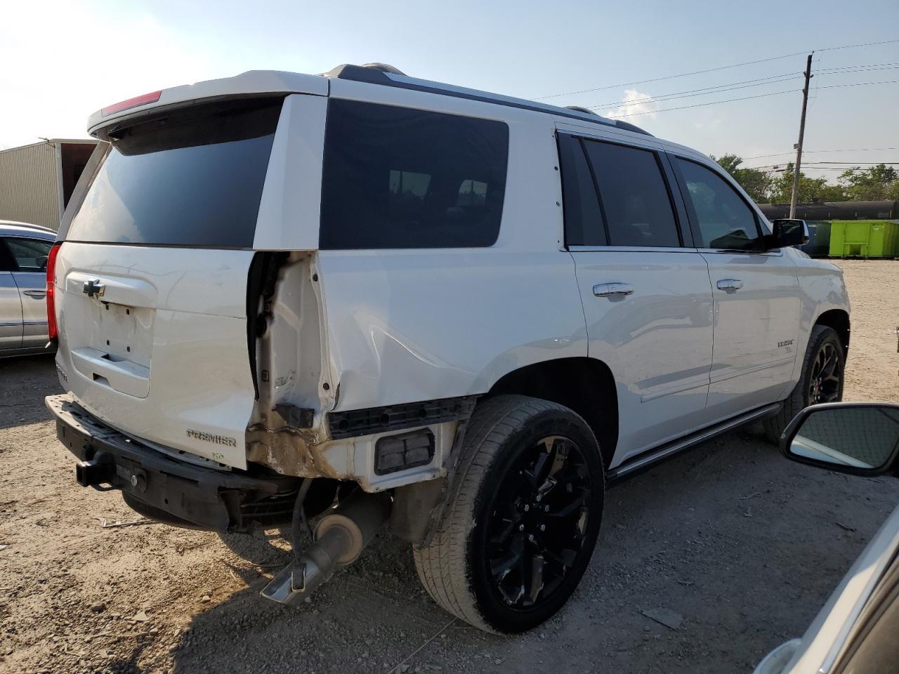 2019 CHEVROLET TAHOE C150 - Фото 3