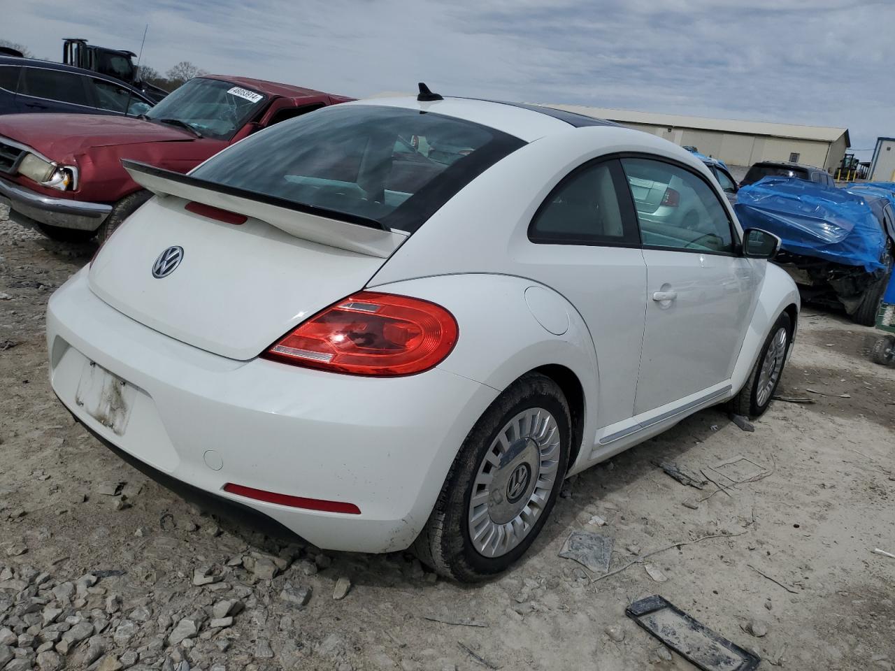 2015 VOLKSWAGEN BEETLE 1.8 - Фото 3