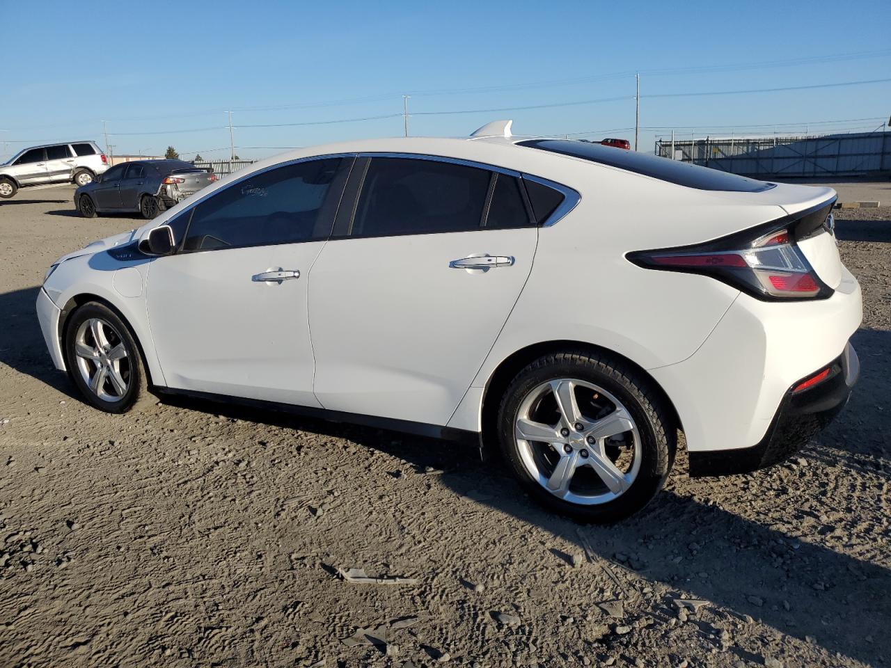 2017 CHEVROLET VOLT LT - Image 2