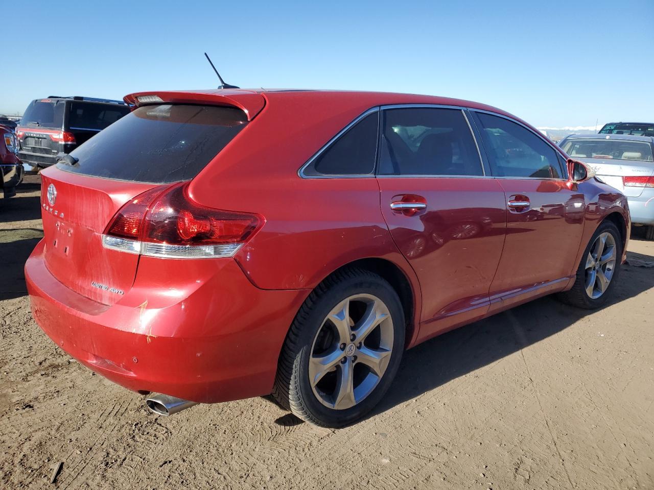 2014 TOYOTA VENZA LE - Фото 3