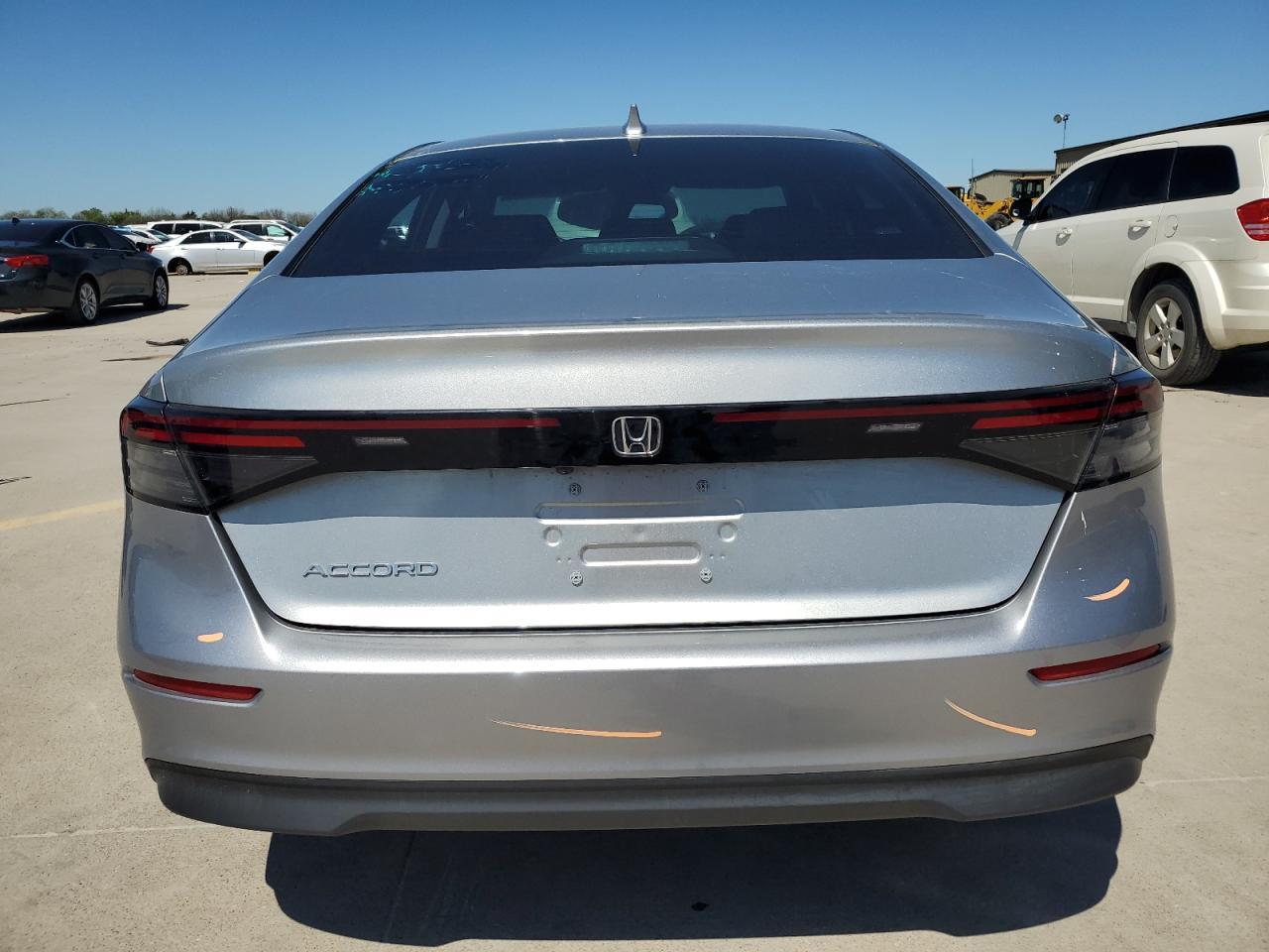 2024 HONDA ACCORD EX - Image 6