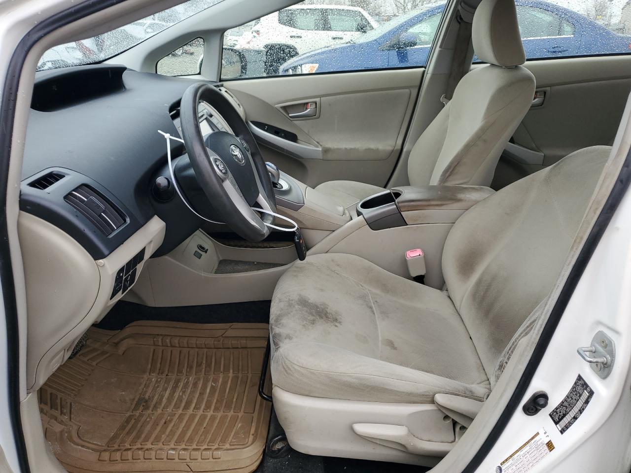 2013 TOYOTA PRIUS - Image 7