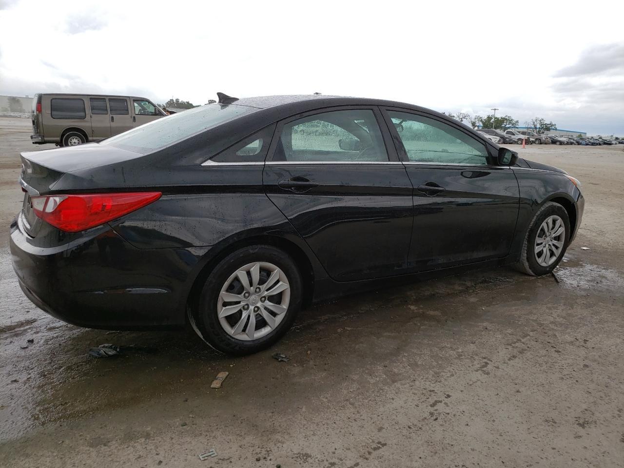 2011 HYUNDAI SONATA GLS - Фото 3