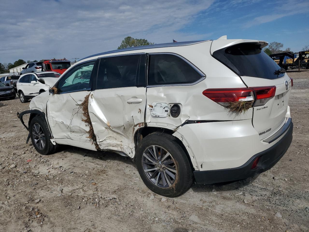 2018 TOYOTA HIGHLANDER - Фото 2