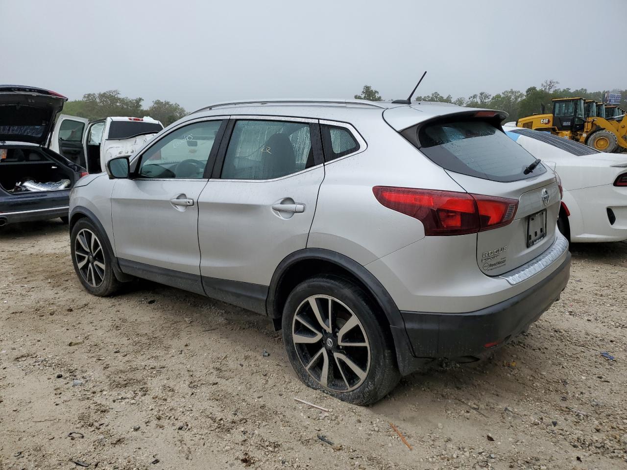 2017 NISSAN ROGUE SPOR - Фото 2