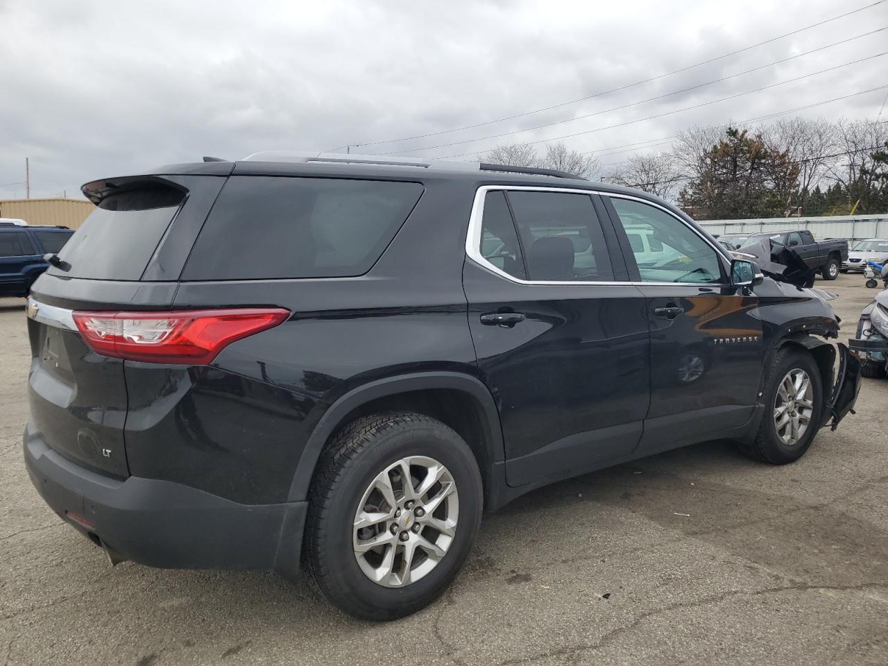 2018 CHEVROLET TRAVERSE L - Фото 3