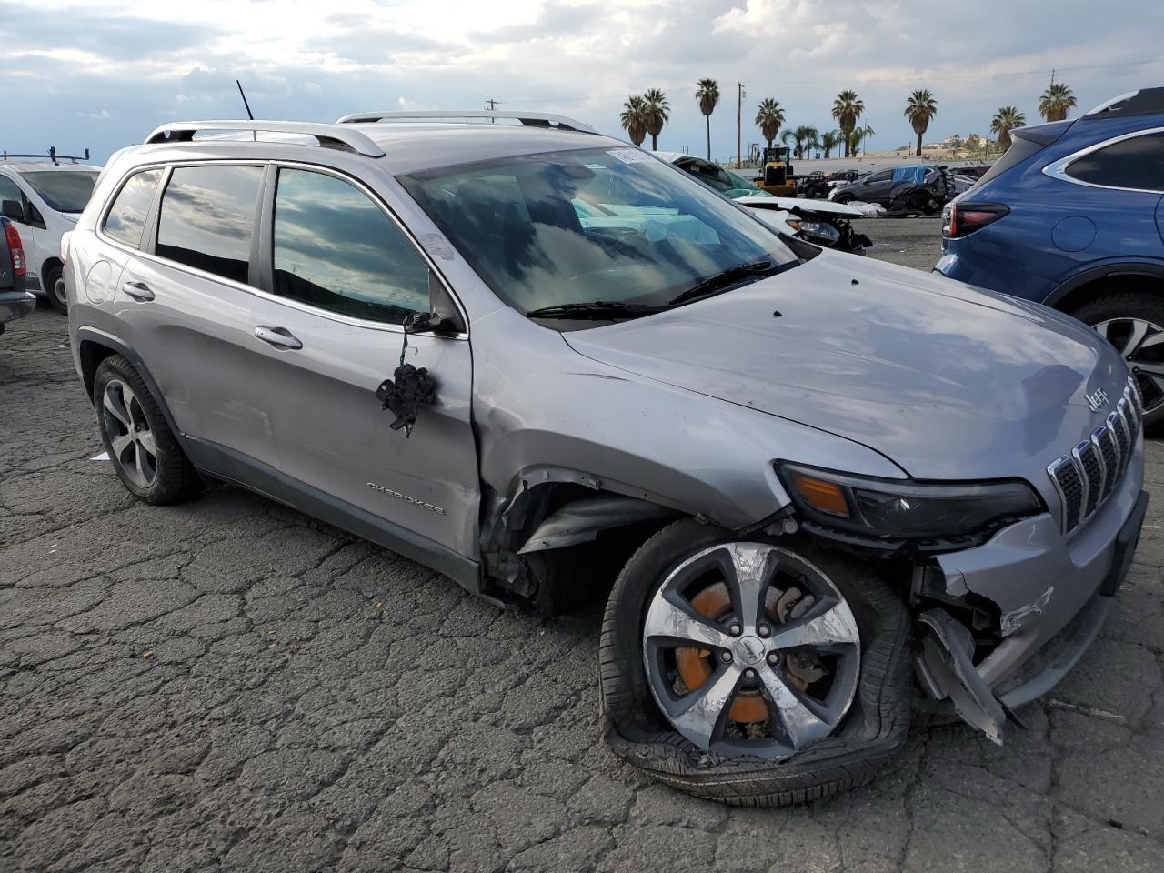 2019 JEEP CHEROKEE L - Image 4