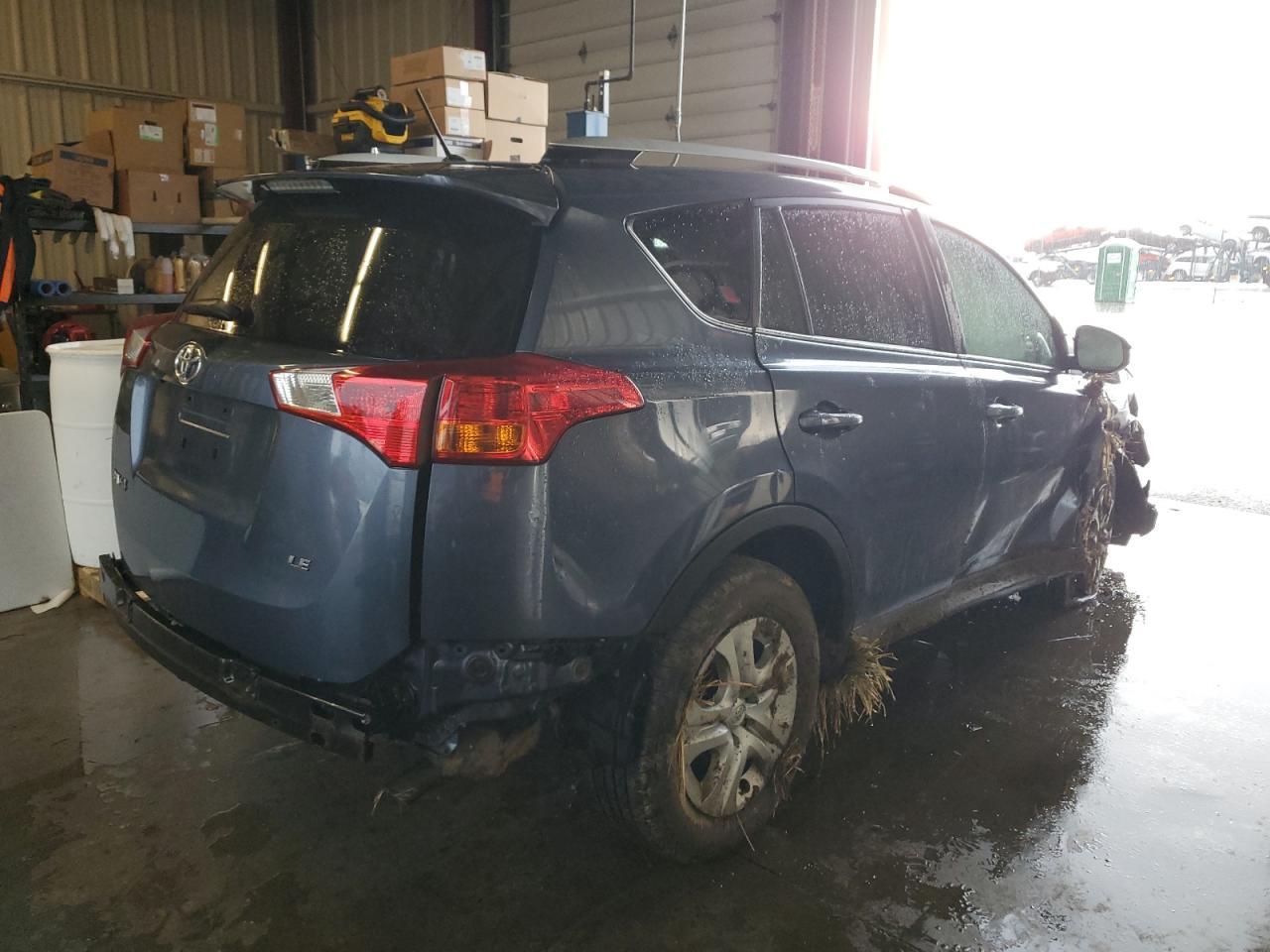 2014 TOYOTA RAV4 LE - Фото 3