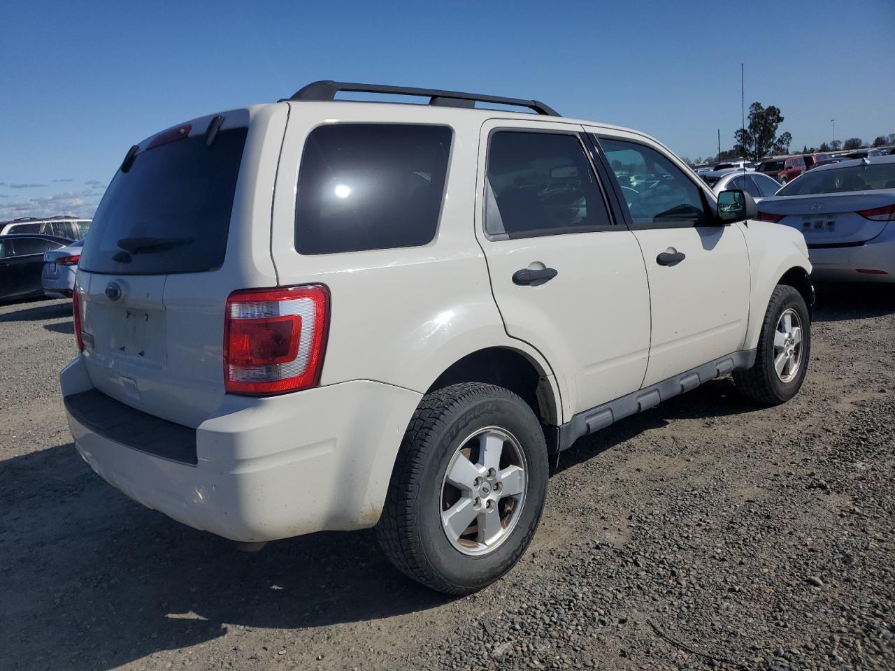 2012 FORD ESCAPE XLT - Фото 3