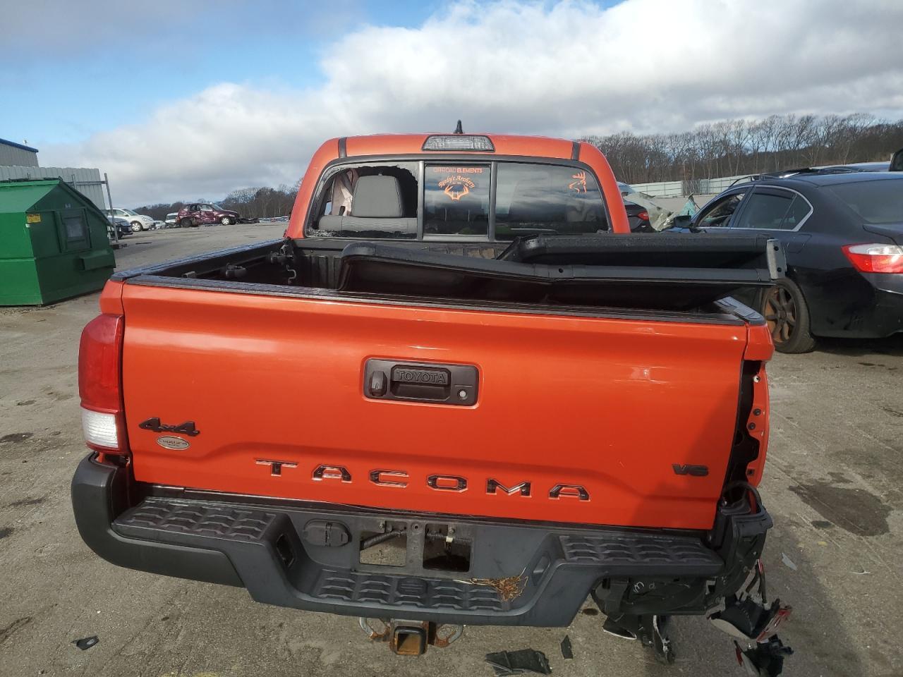 2017 TOYOTA TACOMA DOU - Фото 6