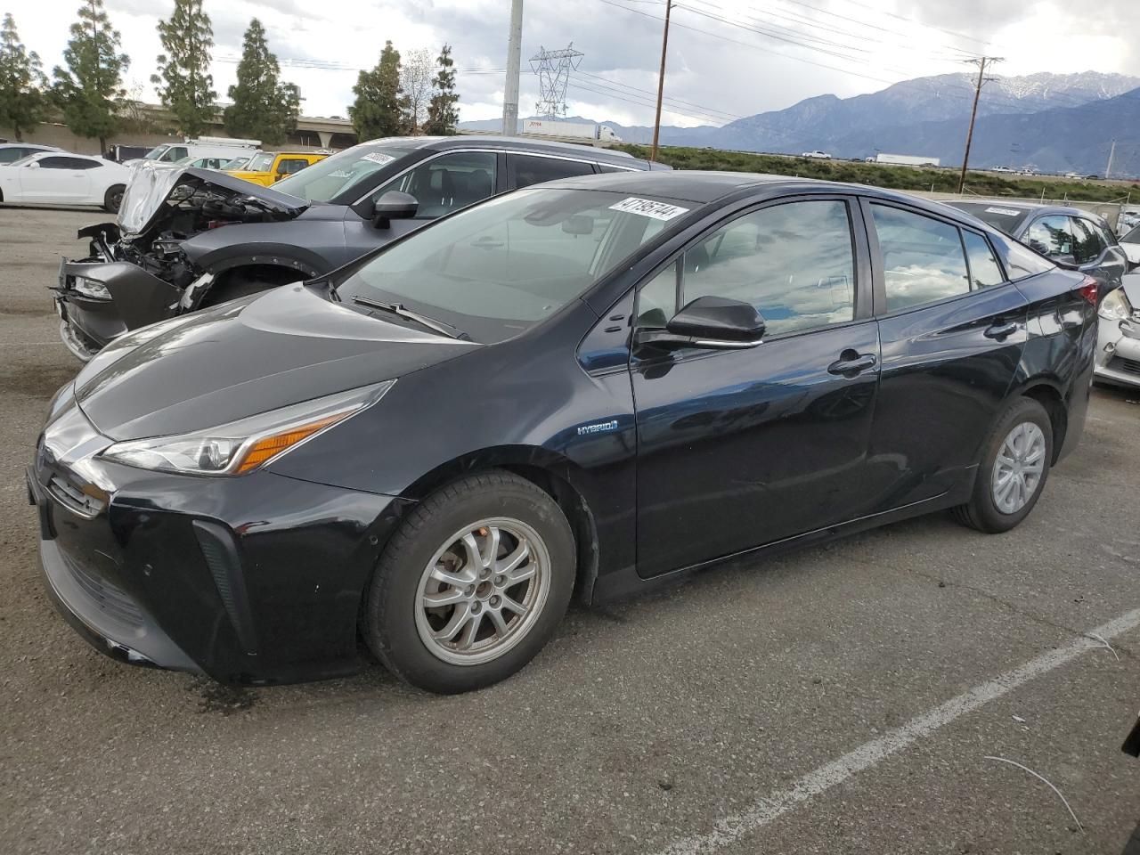 2019 TOYOTA PRIUS