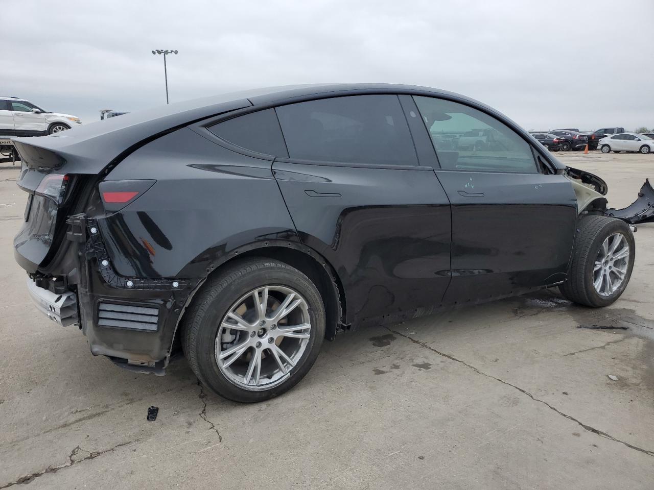 2023 TESLA MODEL Y - Image 3