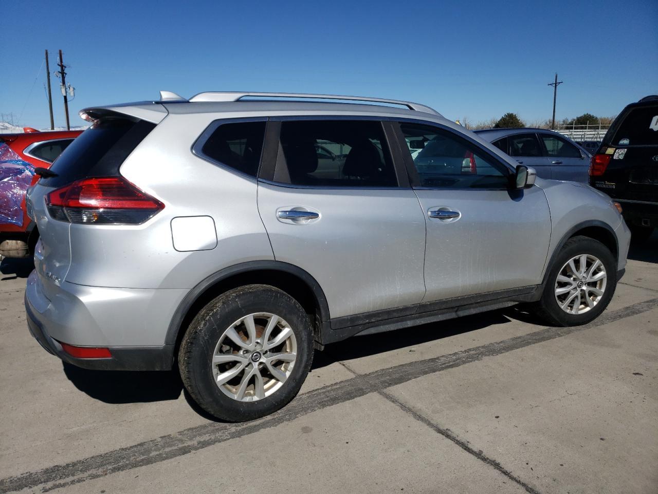 2017 NISSAN ROGUE S - Фото 3