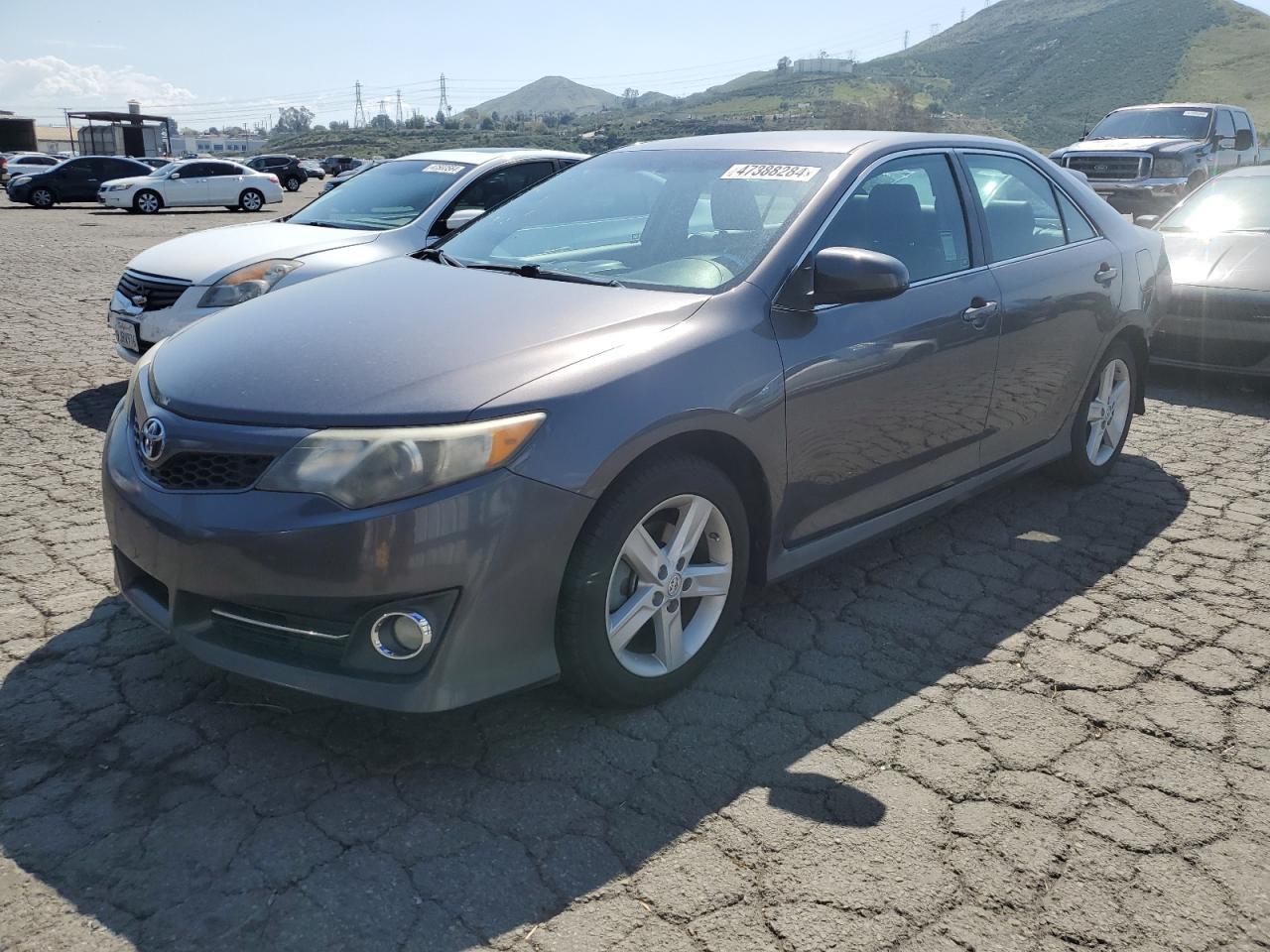 2014 TOYOTA CAMRY L