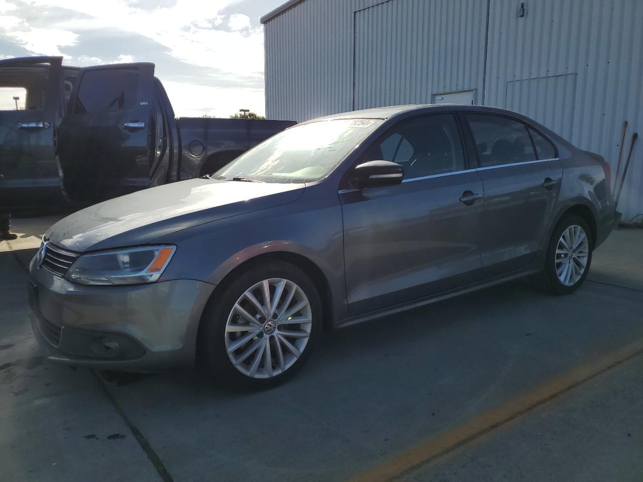 2013 VOLKSWAGEN JETTA TDI