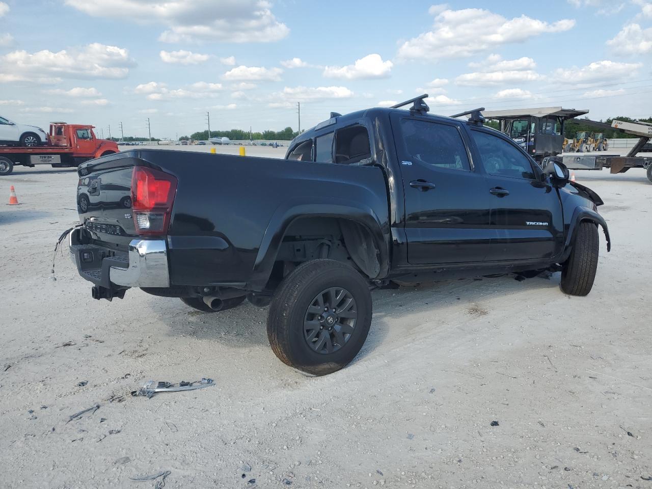 2023 TOYOTA TACOMA DOU - Фото 3