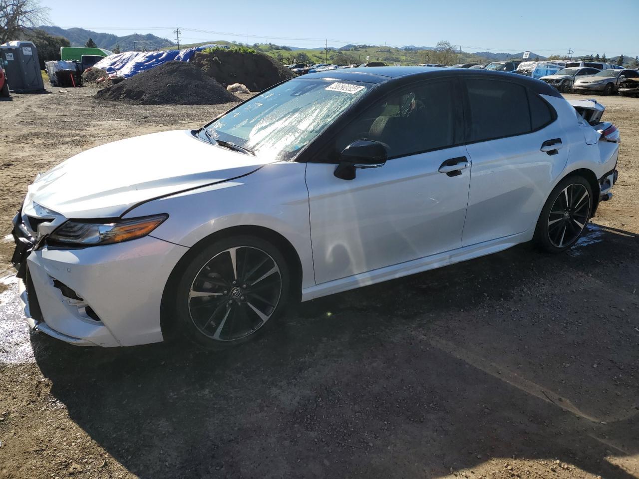 2019 TOYOTA CAMRY XSE