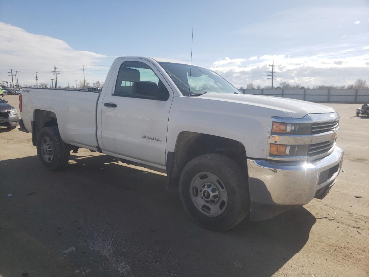 2017 CHEVROLET SILVERADO - Фото 4