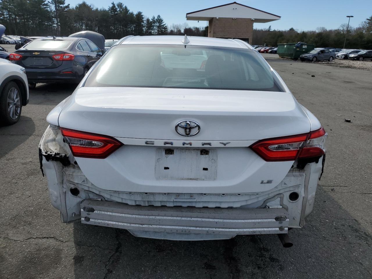 2019 TOYOTA CAMRY L - Фото 6