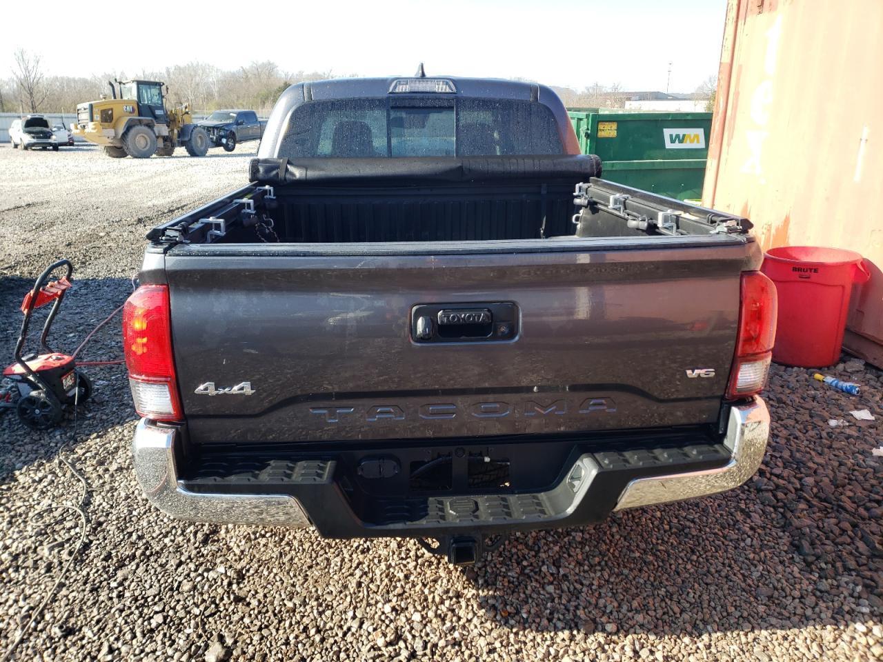 2018 TOYOTA TACOMA DOU - Фото 6