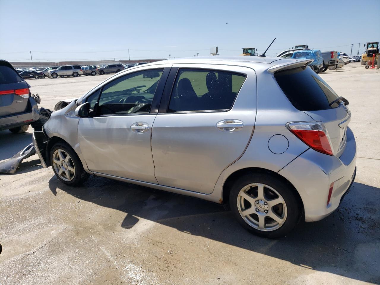 2012 TOYOTA YARIS - Image 2