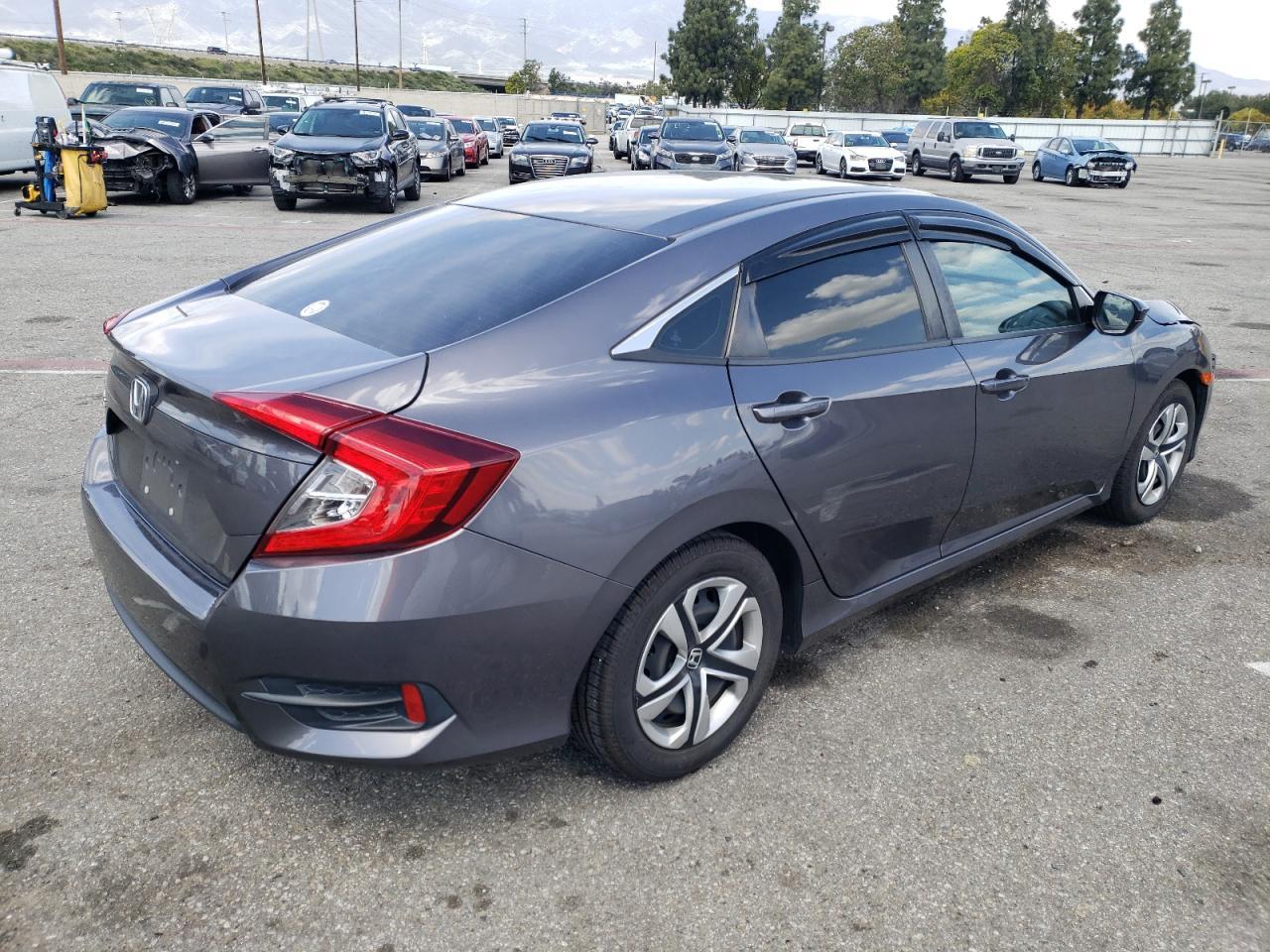 2017 HONDA CIVIC LX - Фото 3