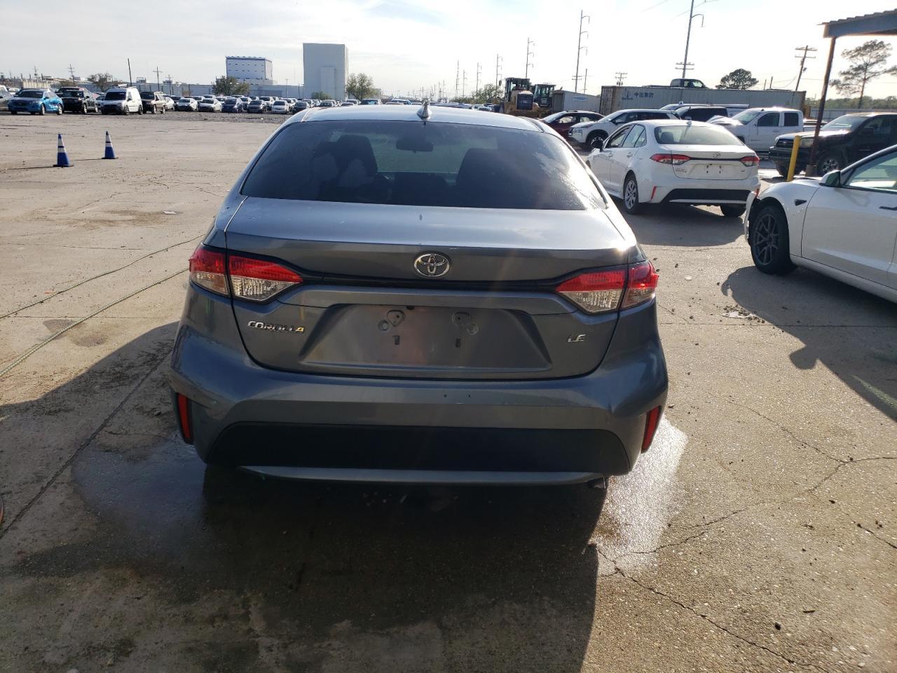2020 TOYOTA COROLLA LE - Фото 6