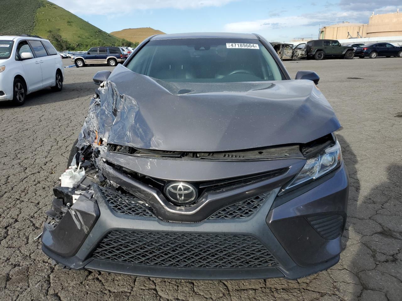 2018 TOYOTA CAMRY L - Фото 5