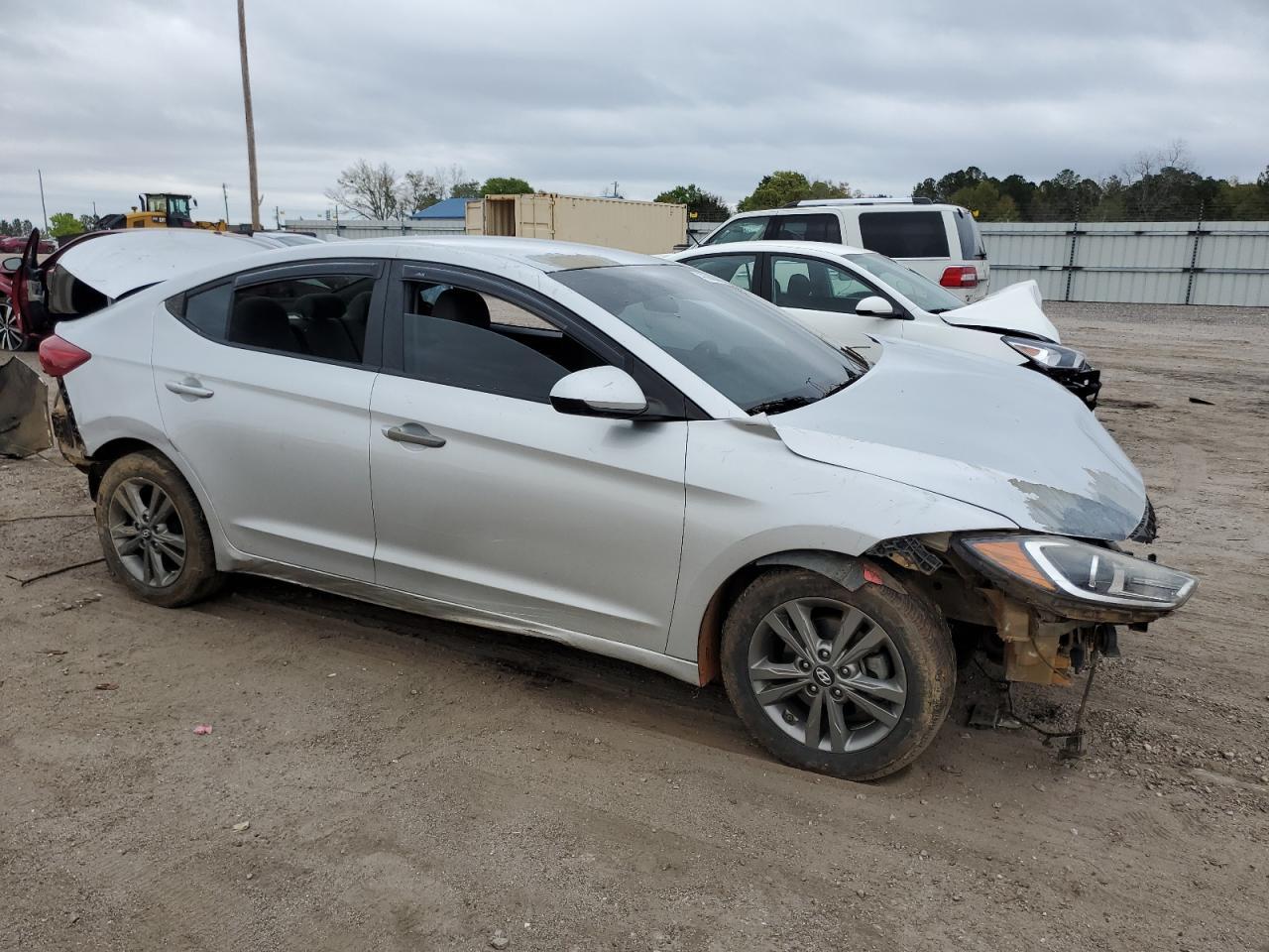 2017 HYUNDAI ELANTRA SE - Image 4